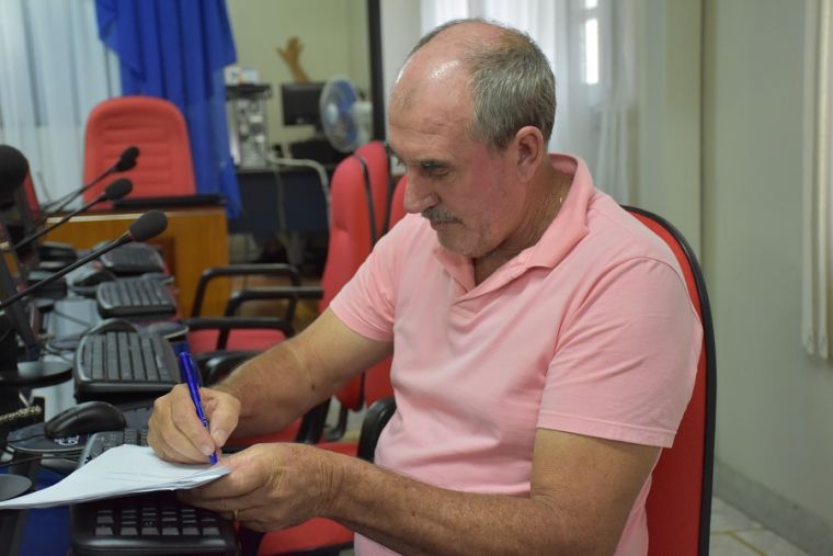 Ney Becker solicita melhorias na estrada rural da comunidade Nova Colônia