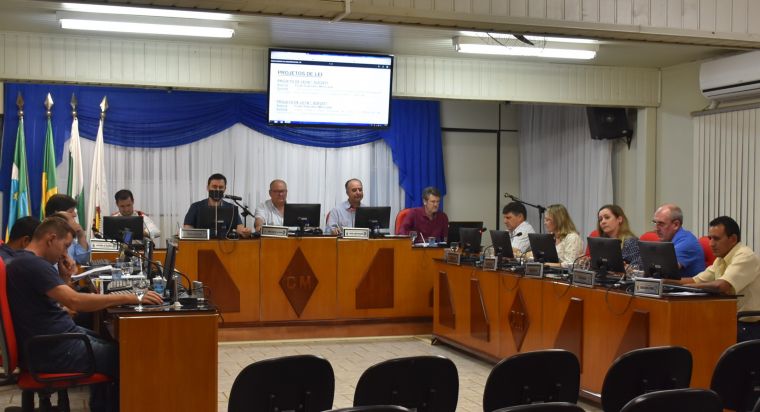 Câmara de Laranjeiras realiza sessão ordinária 030/17