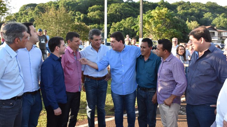 Vereadores recepcionam Governador Beto Richa